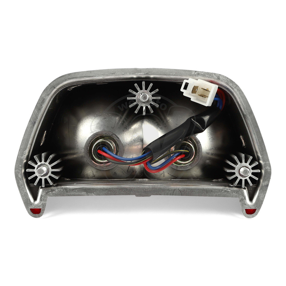 0HM4432_ad7013 three.jpg